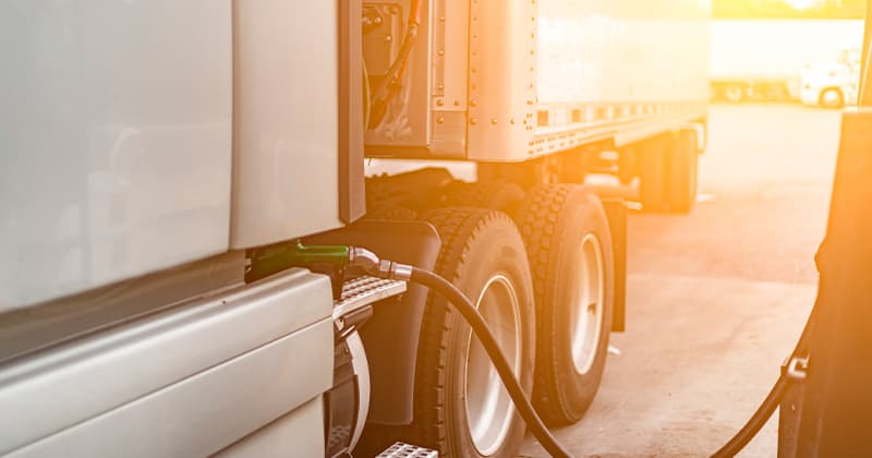 Diesel comum sobe 3,85% e tipo S-10 2,79% em 2024